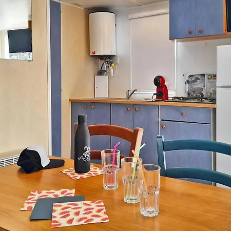 La Pinatelle Kamp alanı 2*