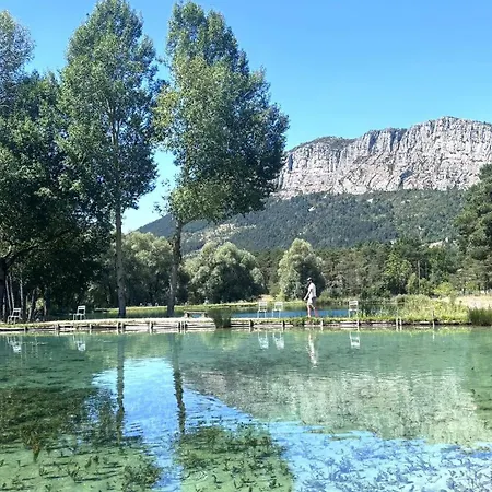 Kamp alanı La Pinatelle 2*