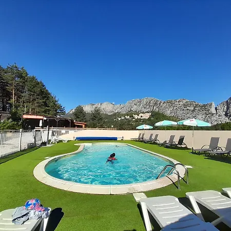La Pinatelle 2* Saint-Auban (Alpes-Maritimes)