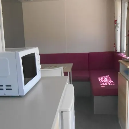 La Pinatelle 2*