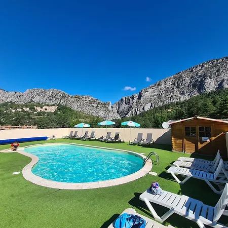 Kamp alanı La Pinatelle 2*